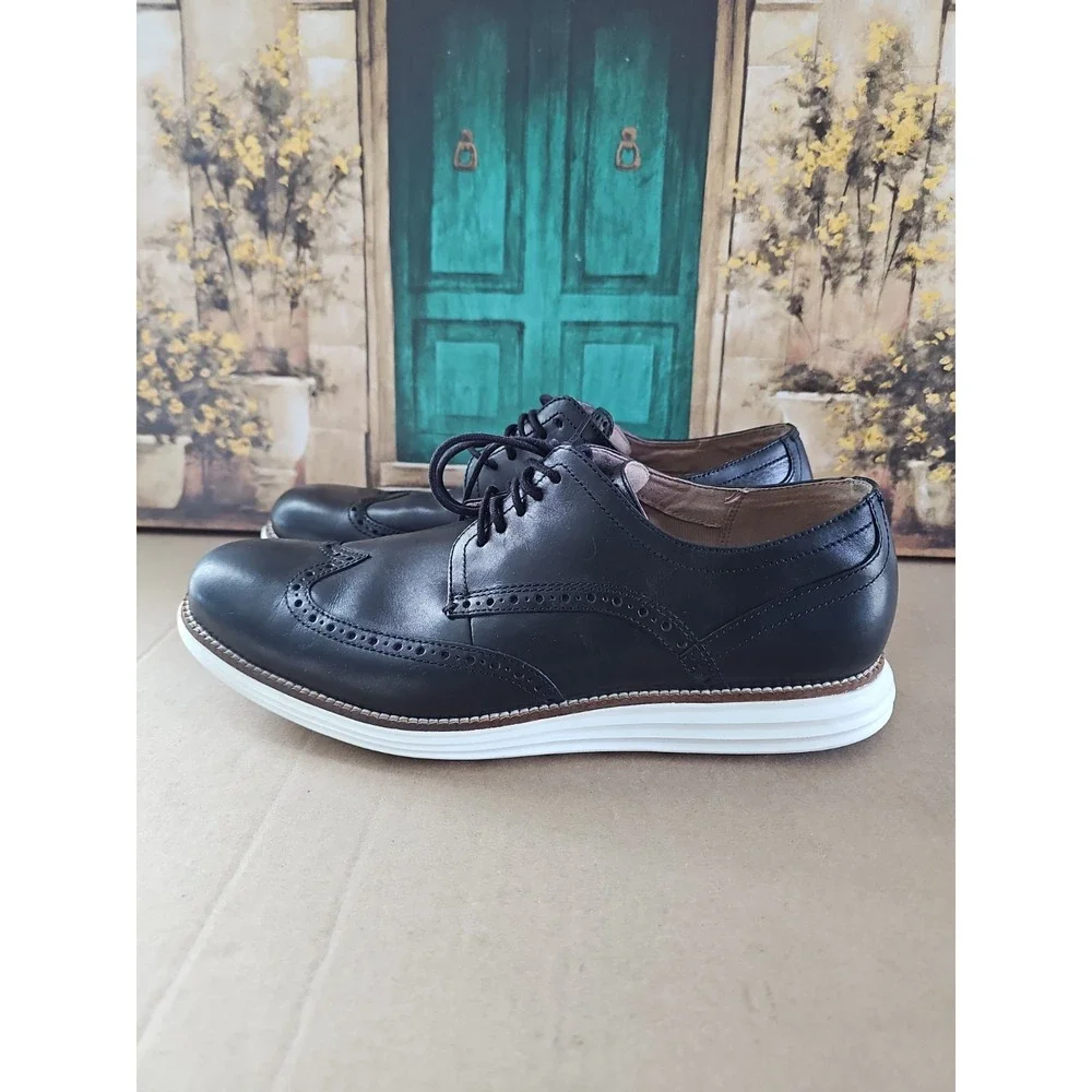Cole Haan C26469 Original Grand Shortwing Black White SZ 11.5 Medium Mens Shoes